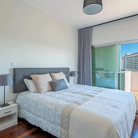 Luxury Nogueira With Private Pool By Hr Madeira Villa